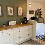 Holiday home Charmante Maison Avec Jardin En Face Du Parc, Proche Commerces Et Attractions Touristiques - Fr-1-489-333