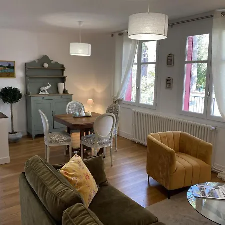 Charmante Maison Avec Jardin En Face Du Parc, Proche Commerces Et Attractions Touristiques - Fr-1-489-333 * Moulins