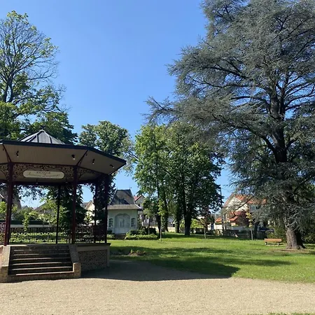 Casa vacanze Charmante Maison Avec Jardin En Face Du Parc, Proche Commerces Et Attractions Touristiques - Fr-1-489-333 Moulins (Allier)