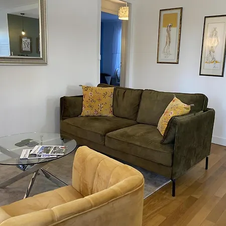 Charmante Maison Avec Jardin En Face Du Parc, Proche Commerces Et Attractions Touristiques - Fr-1-489-333 *