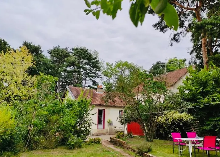 Casa vacanze Charmante Maison Avec Jardin En Face Du Parc, Proche Commerces Et Attractions Touristiques - Fr-1-489-333 *