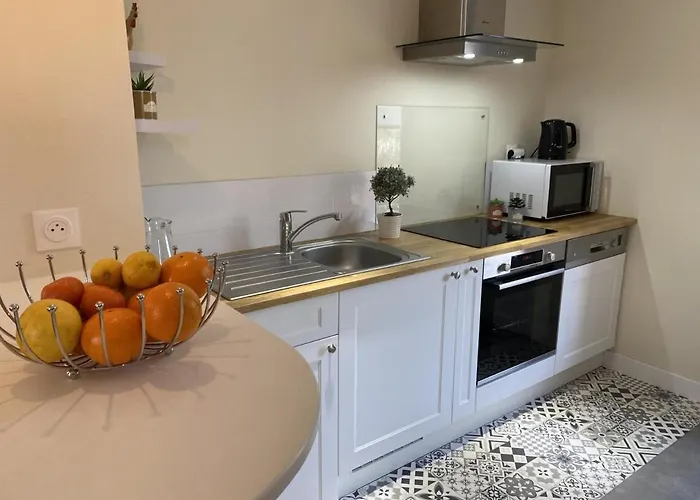 Casa vacanze Charmante Maison Avec Jardin En Face Du Parc, Proche Commerces Et Attractions Touristiques - Fr-1-489-333