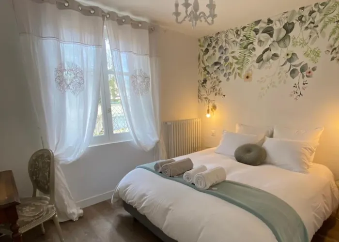 Casa vacanze Charmante Maison Avec Jardin En Face Du Parc, Proche Commerces Et Attractions Touristiques - Fr-1-489-333 Moulins (Allier)